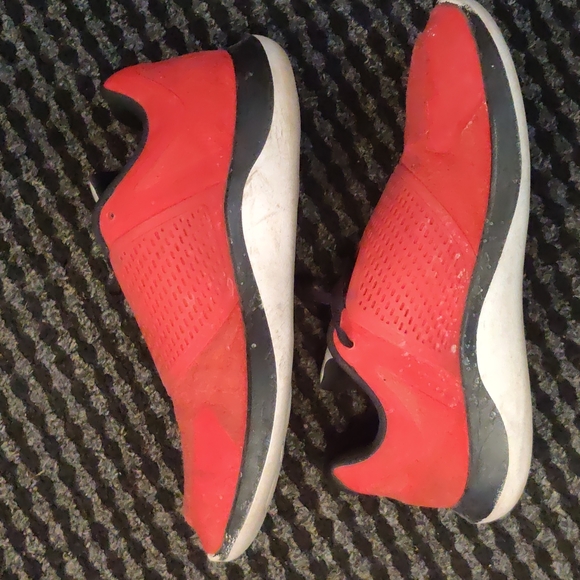 Jordans size 10 - Picture 4 of 4